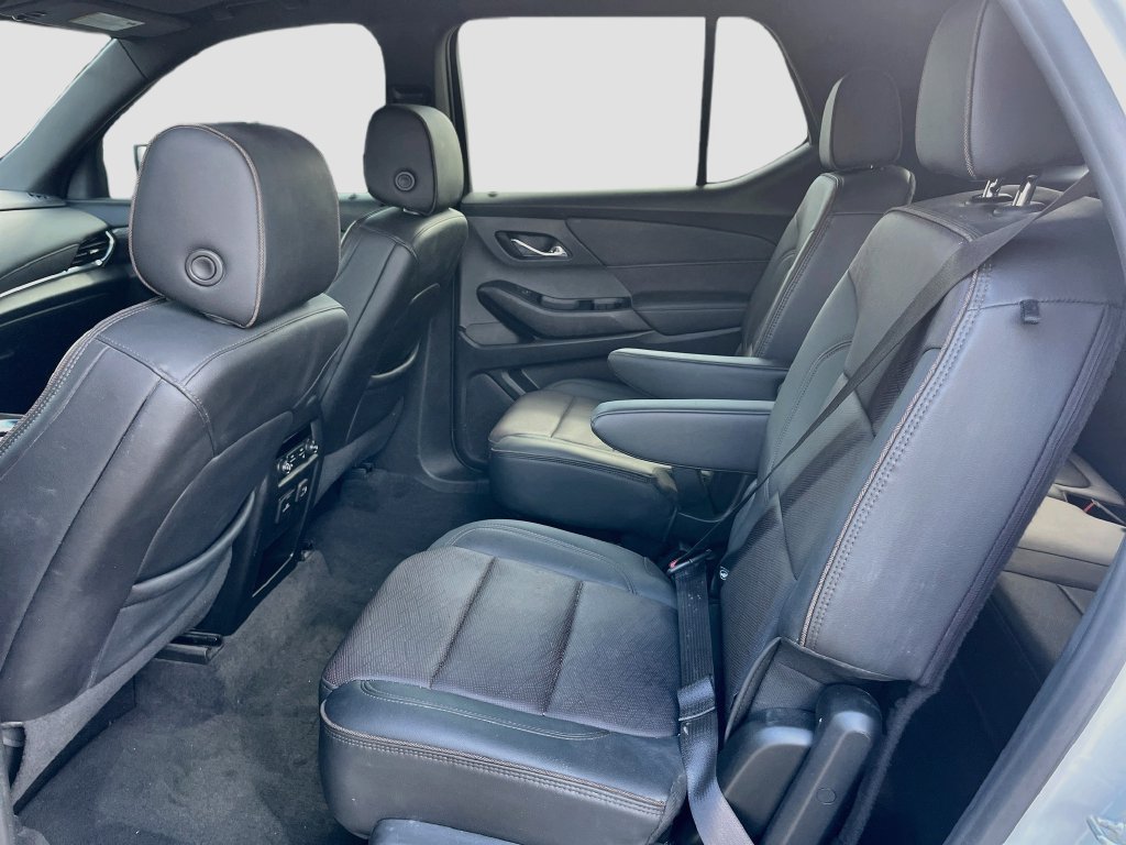 Used 2023 Chevrolet Traverse High Country w/ LPO, Floor Liner Package AWD/4WD image 26