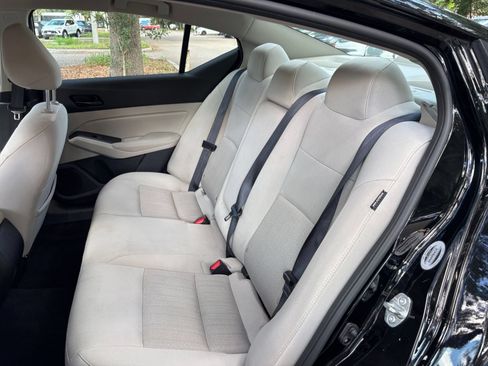 Used 2025 Nissan Altima 2.5 SV FWD image 38