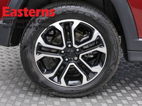 Used 2022 Jeep Compass Limited w/ Sun and Sound Group AWD/4WD image 32