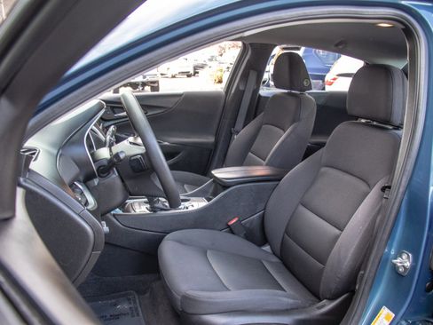 Used 2024 Chevrolet Malibu LT image 10