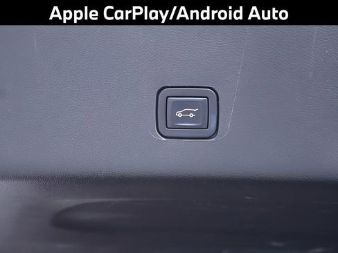 Used 2023 Chevrolet Traverse LT image 20