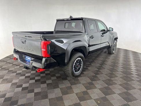 Used 2024 Toyota Tacoma TRD Off-Road w/ TRD Off Road Upgrade Package AWD/4WD image 6