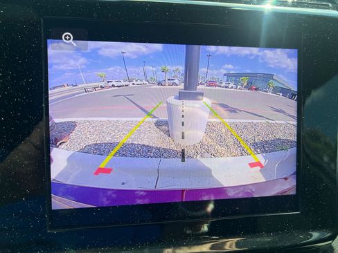 Used 2025 Jeep Grand Cherokee L Laredo RWD image 11