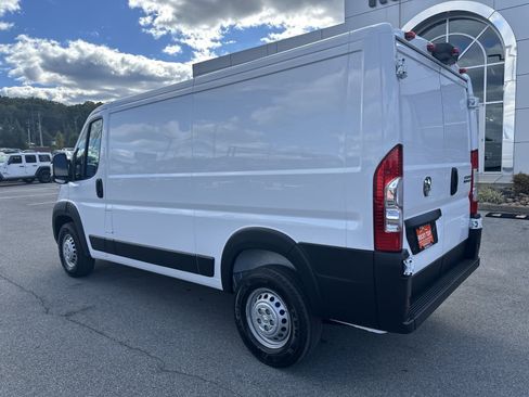 New 2025 RAM ProMaster 1500 w/ Convenience Group image 9