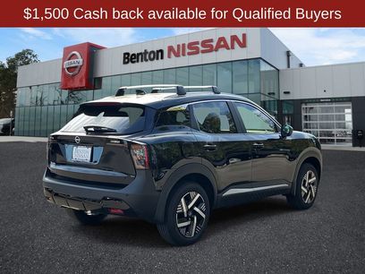 New 2026 Nissan Kicks SR w/ Cold Weather Package