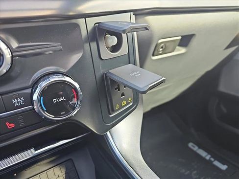 New 2025 Ford F150 Platinum w/ Equipment Group 702A High image 25