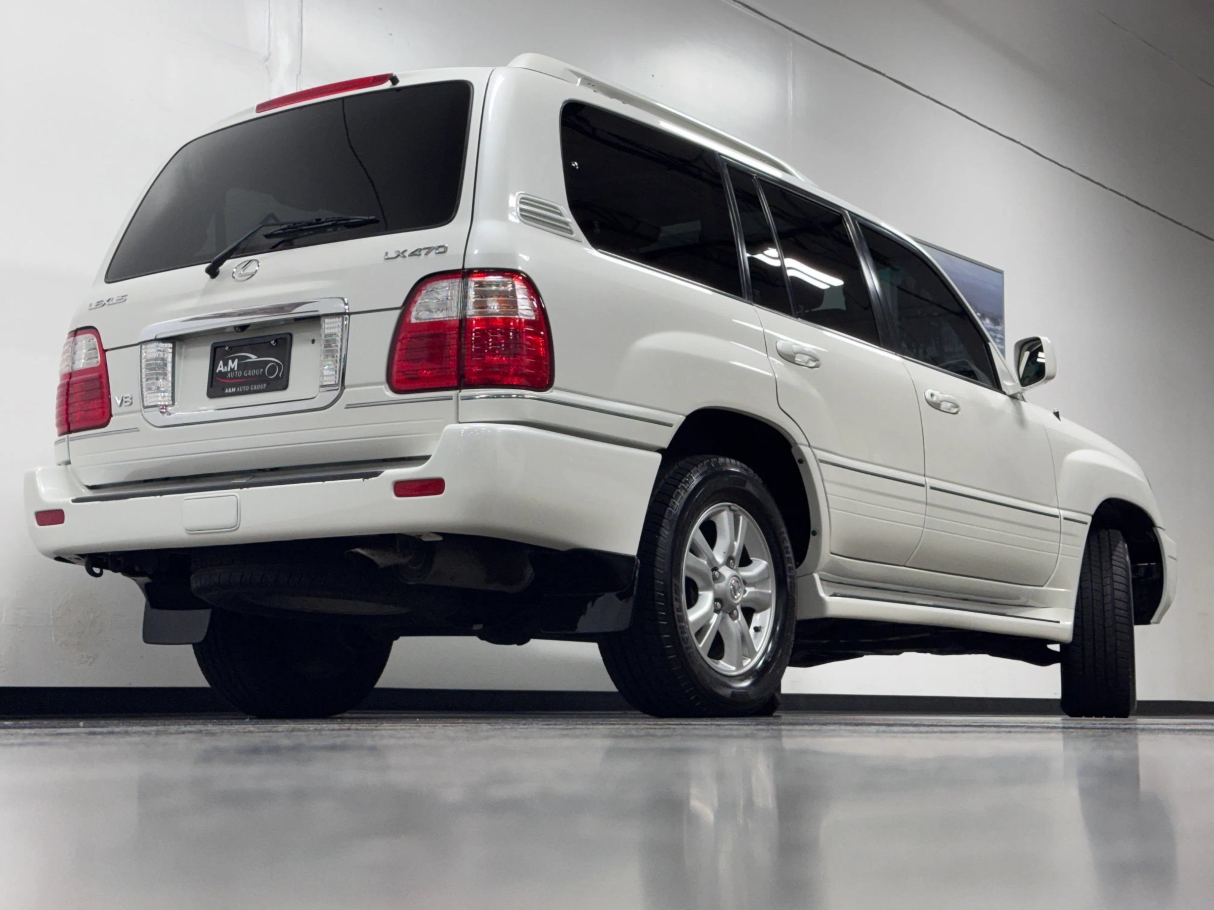 Used 2004 Lexus LX 470 4WD image 4