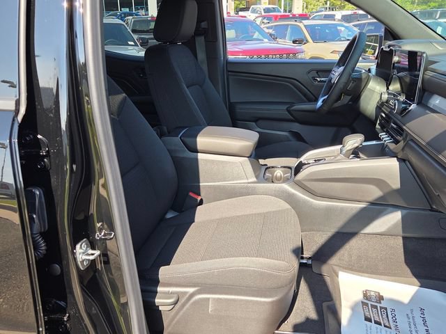 Used 2026 Chevrolet Colorado LT w/ Advanced Trailering Package AWD/4WD image 15