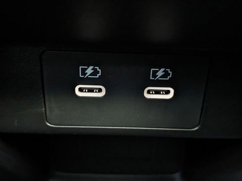 New 2025 Mitsubishi Outlander SE image 21