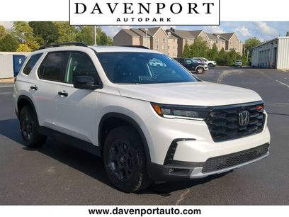 New 2025 Honda Pilot TrailSport