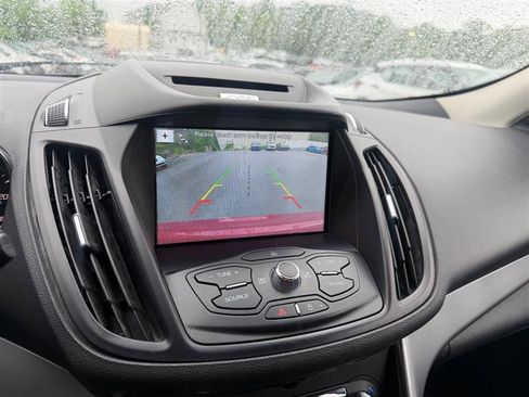 Used 2016 Ford Escape SE w/ Equipment Group 201A AWD/4WD image 12