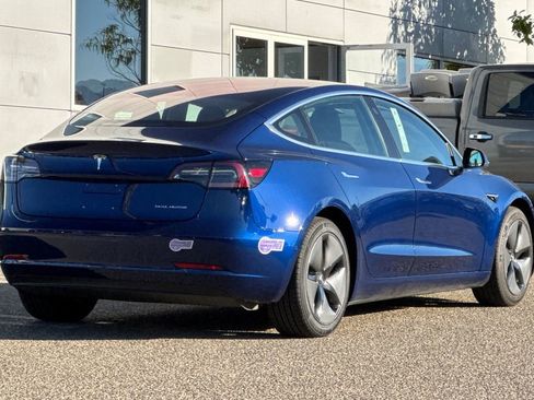 Used 2018 Tesla Model 3 Long Range image 4
