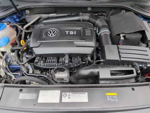 Used 2017 Volkswagen Passat 1.8T R-Line w/ R-Line Lighting Package image 34