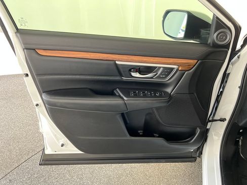 Used 2022 Honda CR-V Touring image 12