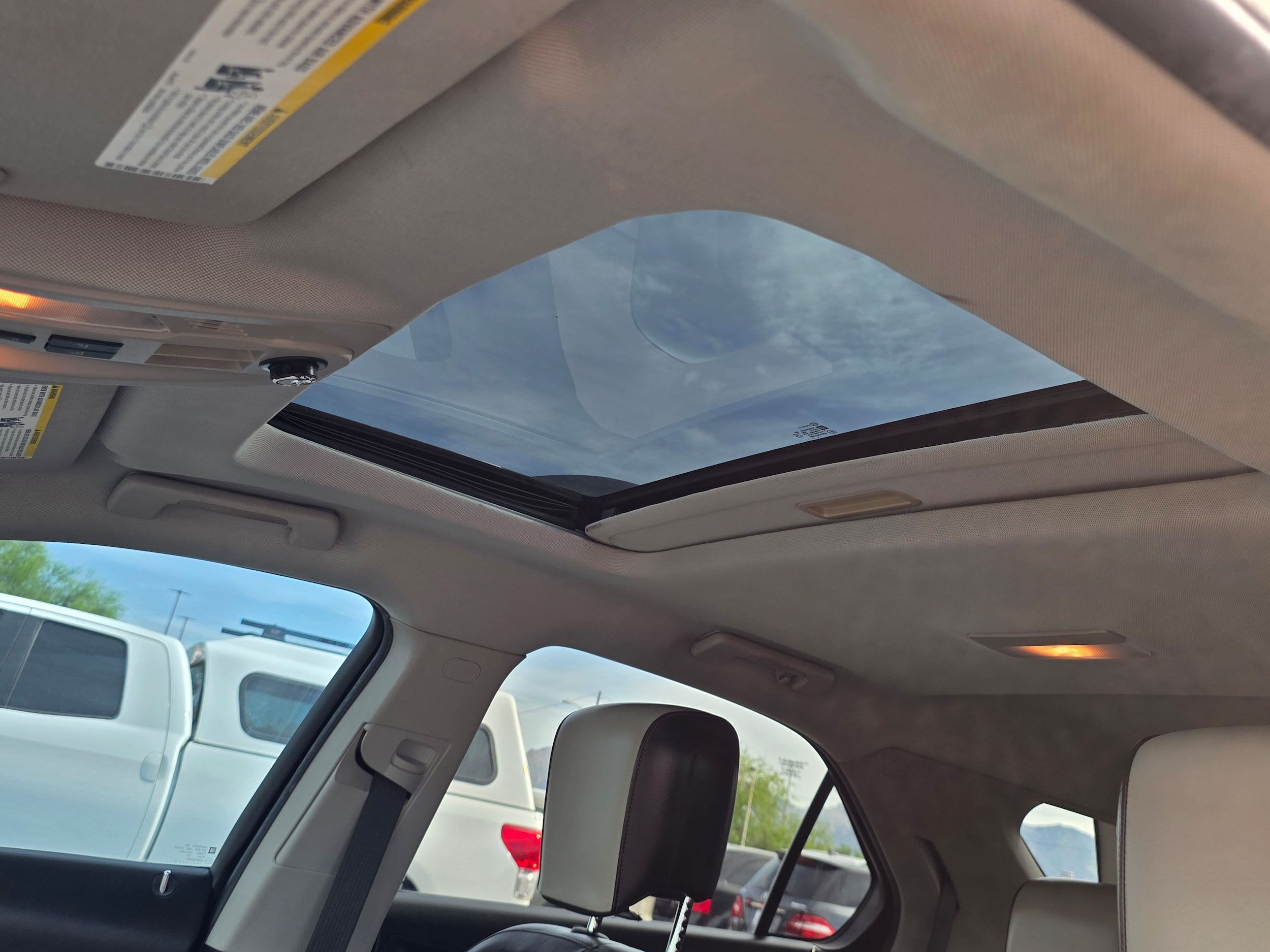 Used 2010 Chevrolet Equinox LT w/ Chrome Appearance Package FWD image 16