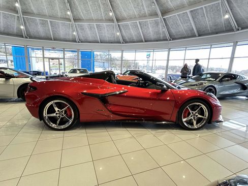 Used 2025 Chevrolet Corvette E-Ray w/ Battery Protection Package image 2