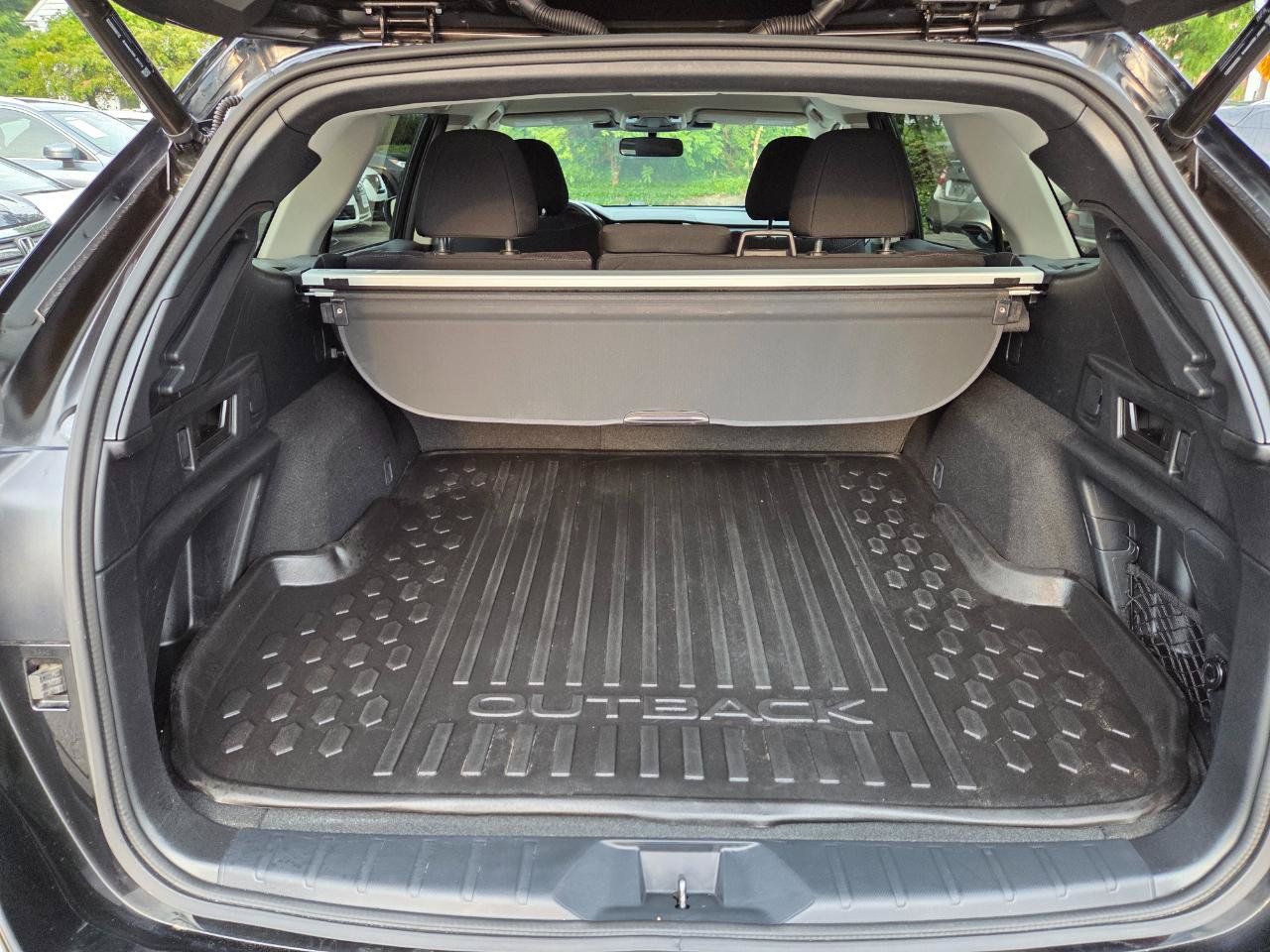 Used 2023 Subaru Outback Premium AWD/4WD image 9
