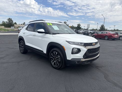 Used 2021 Chevrolet TrailBlazer ACTIV w/ Technology Package AWD/4WD image 2