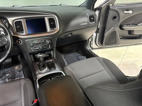 Used 2020 Dodge Charger SXT AWD/4WD image 17