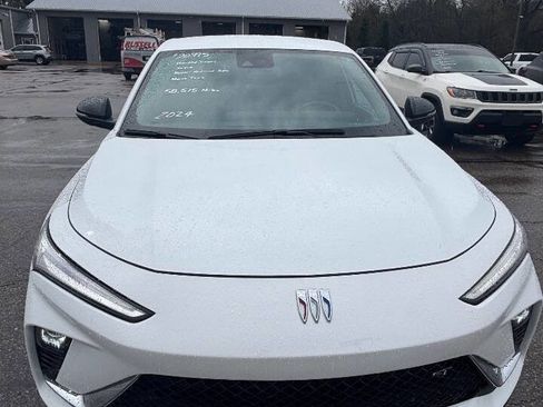 Used 2024 Buick Envista Sport Touring w/ Convenience I Package image 10