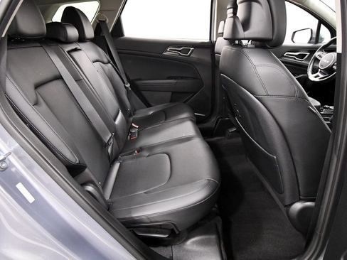 Certified 2023 Kia Sportage EX AWD/4WD image 17