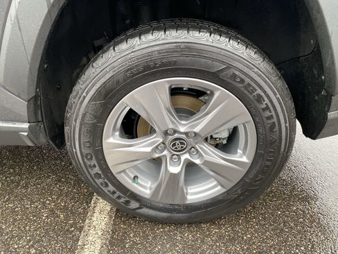 Used 2025 Toyota RAV4 LE image 16