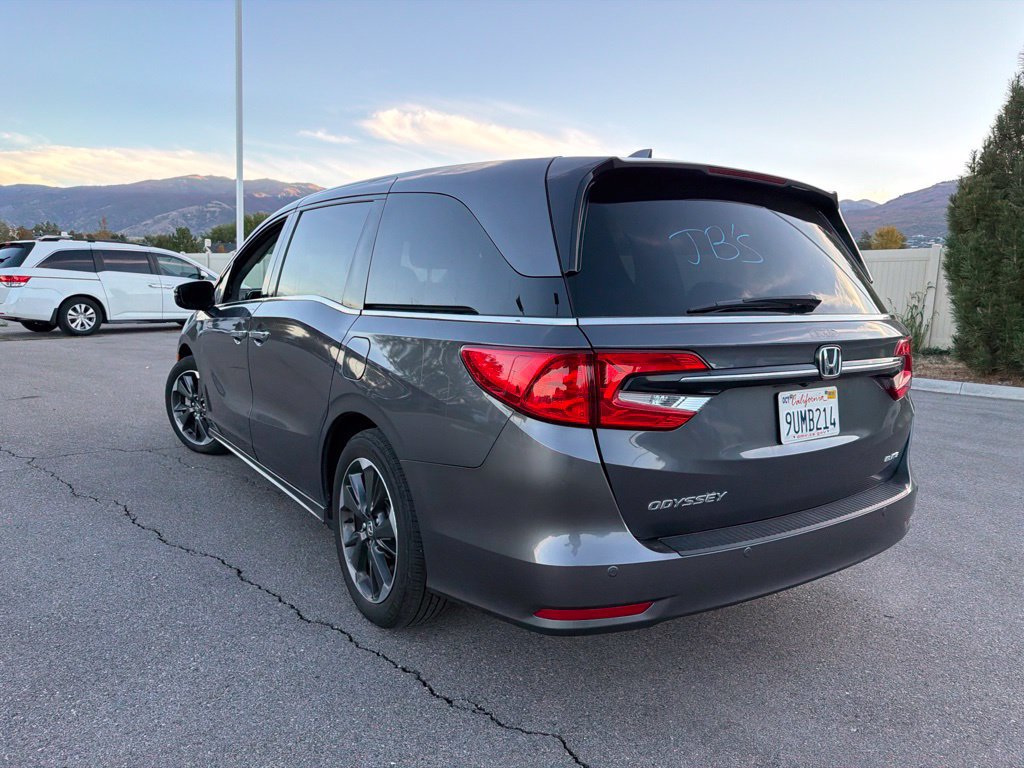 Used 2024 Honda Odyssey Elite image 8