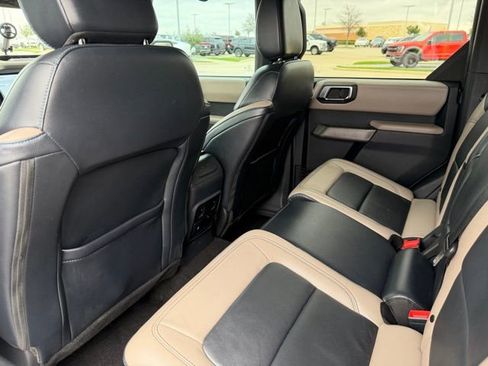 Used 2022 Ford Bronco Wildtrak image 20