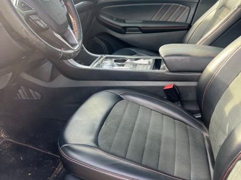 Used 2022 Ford Edge ST-Line image 6