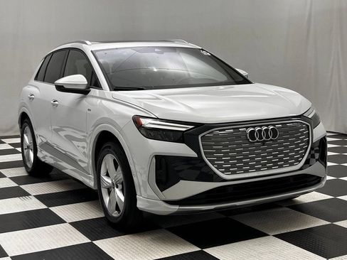 Used 2024 Audi Q4 e-tron Premium Plus w/ Premium Plus AWD/4WD image 2