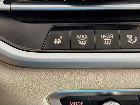 Used 2022 BMW X5 xDrive40i w/ Premium Package AWD/4WD image 21