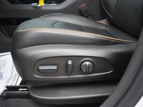 Used 2022 GMC Terrain AT4 w/ Infotainment Package II AWD/4WD image 12