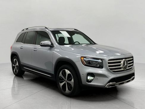 Certified 2026 Mercedes-Benz GLB 250 4MATIC image 32