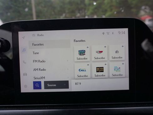 Used 2024 Lexus UX 250h FWD w/ Premium Package image 10