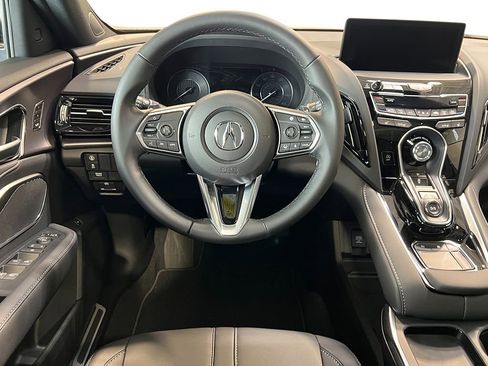 New 2026 Acura RDX SH-AWD image 18