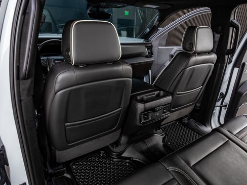 Used 2024 GMC Sierra 2500 AT4X AWD/4WD image 34