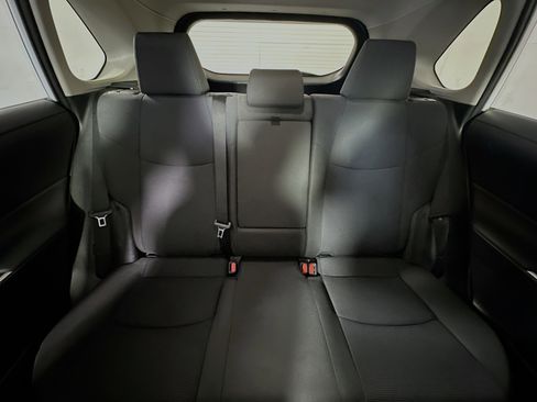 Used 2022 Toyota RAV4 LE AWD/4WD image 29