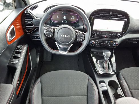 Used 2023 Kia Soul GT-Line w/ GT-Line Technology Package FWD image 11