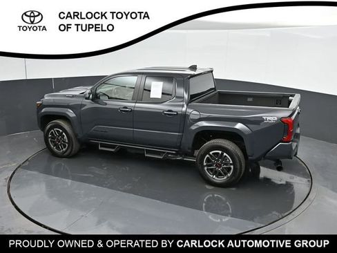 Used 2025 Toyota Tacoma TRD Sport AWD/4WD image 51
