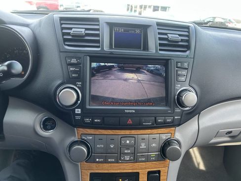 Used 2010 Toyota Highlander Limited image 27