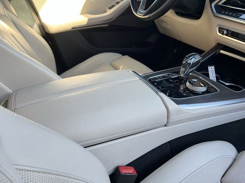 Used 2020 BMW X5 xDrive40i w/ Executive Package image 47