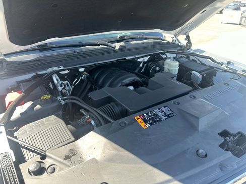 Used 2019 Chevrolet Tahoe LT image 29