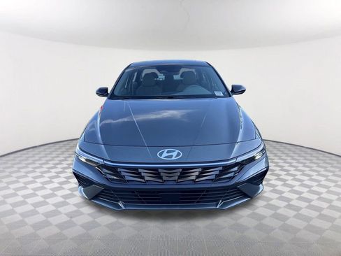 New 2026 Hyundai Elantra SEL Sport image 2