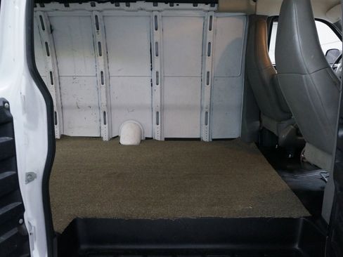 Used 2019 GMC Savana 2500 Extended Van 3D w/ Driver Convenience Package image 26