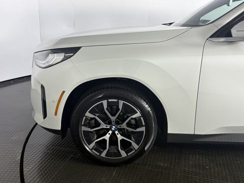 Used 2026 BMW X3 xDrive30i w/ Premium Package AWD/4WD image 4