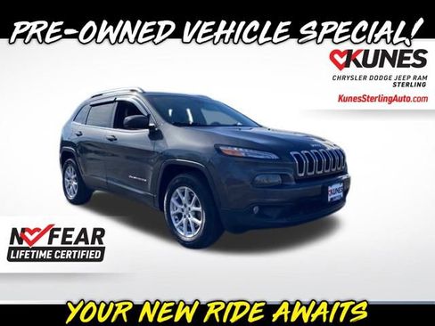 Used 2016 Jeep Cherokee Latitude w/ Comfort/Convenience Group image 1