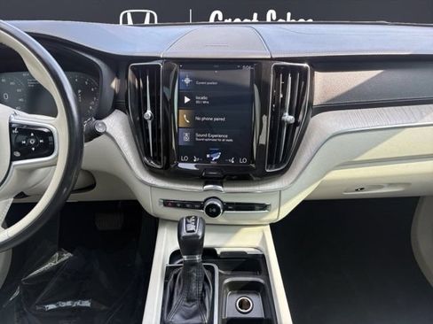 Used 2019 Volvo XC60 T5 Inscription w/ Protection Package AWD/4WD image 10