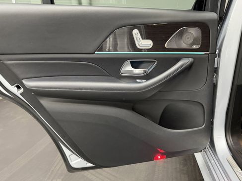 Used 2022 Mercedes-Benz GLS 450 4MATIC image 42