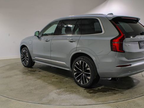 New 2026 Volvo XC90 T8 Ultra w/ Protection Package Premier AWD/4WD image 3