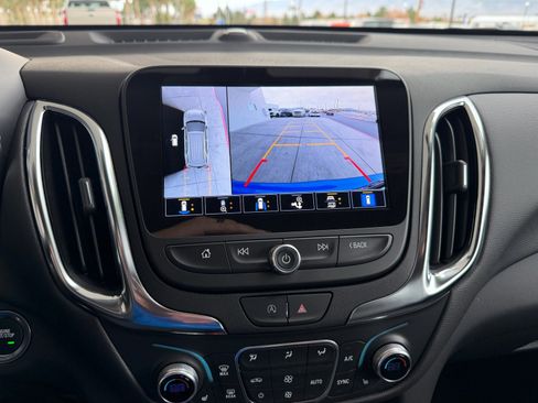 Used 2024 Chevrolet Equinox LT image 11
